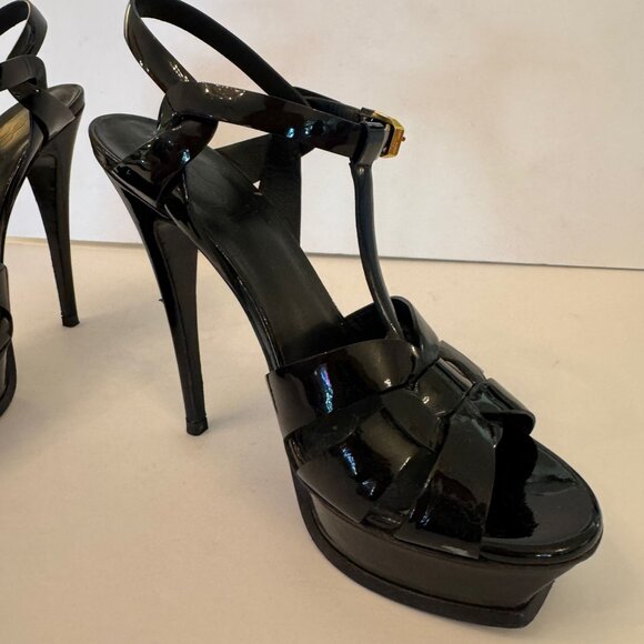 YSL Tribute Sandal in Blk Patent Leather - Picture 9 of 15